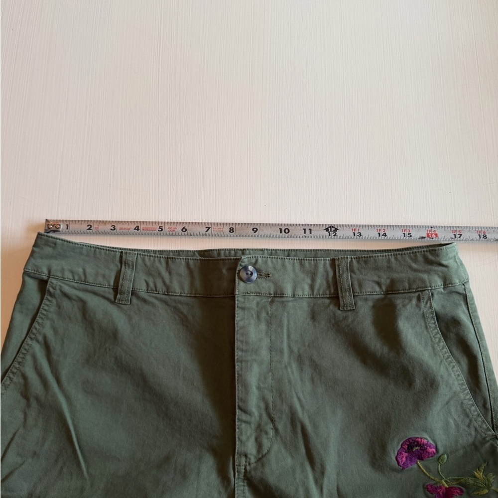 NWT Sundance Melissa Embroidered Olive Green Cargo Pants - Picture 13 of 13